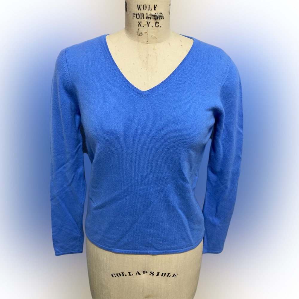💯% Cashmere Vintage Talbots V-neck Blue Sweater Size Small